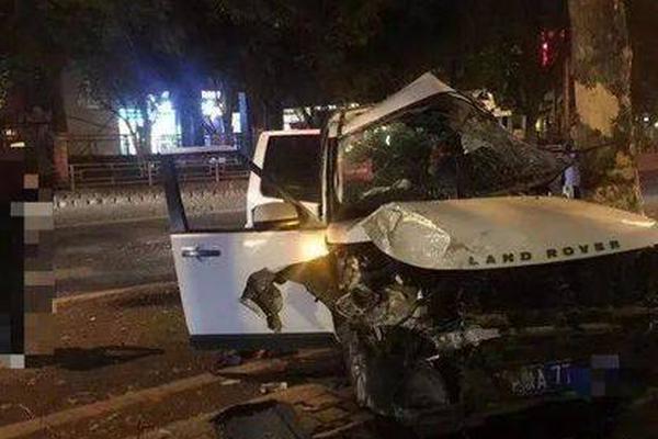 A heatwave swept across southern regions, with temperatures reaching record highs and prompting heat advisories.