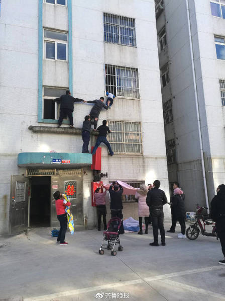 A hospital started a support group for patients recovering from major surgeries