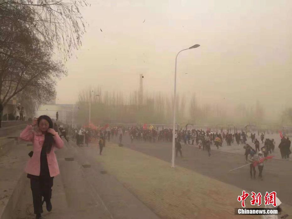 Engineers tested a new type of solar panel that can generate electricity even on cloudy days