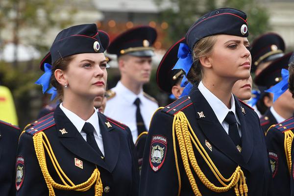 Park rangers lead guided tours to observe wildlife in their natural habitat