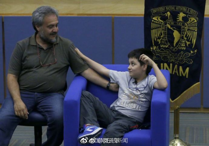 A farm hosted a harvest festival that included hayrides and pumpkin picking for families