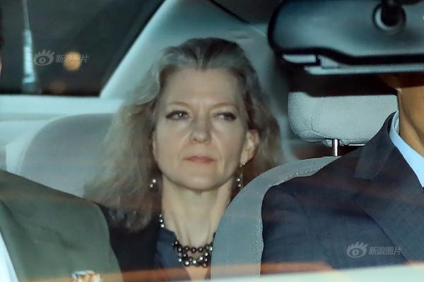 A grocery store started offering discounts on expired food to reduce food waste