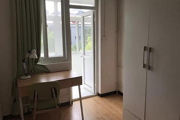 A coffee shop started roasting its own beans on-site to ensure freshness for customers