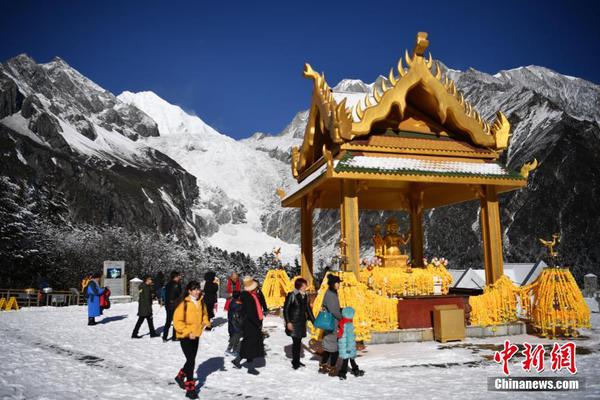 A famous singer released a new single that became the most-streamed song globally in 24 hours