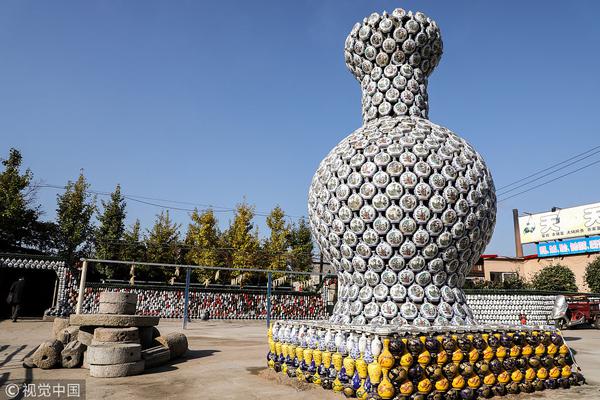 Local schools switched to digital textbooks to reduce paper waste