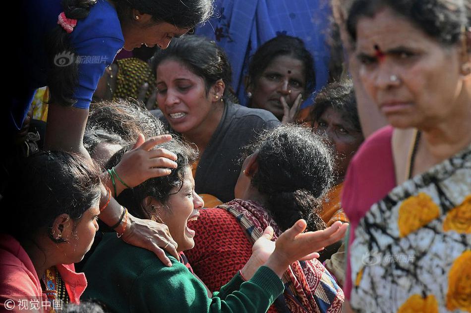A community organized a neighborhood cleanup that removed 500 bags of trash from local streets