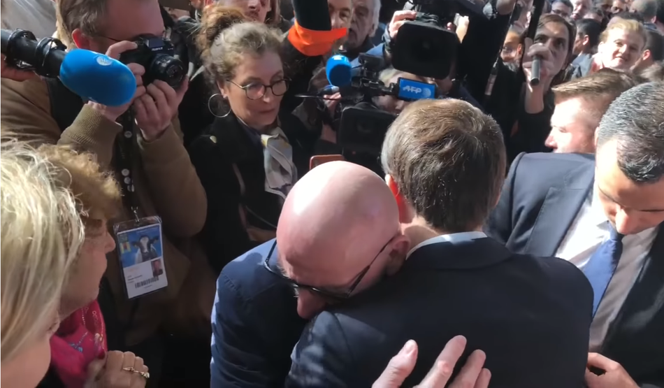 Scientists found an effective way to clean up oil spills in the ocean