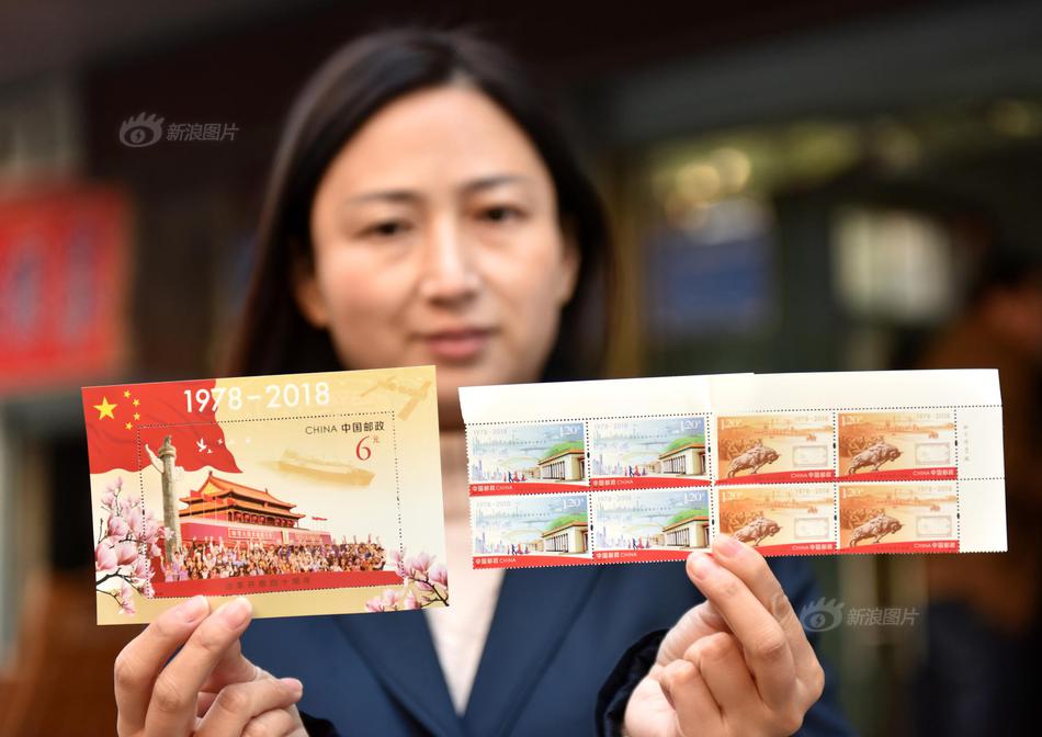 A historic theater was restored to its original 1920s design after a year-long project