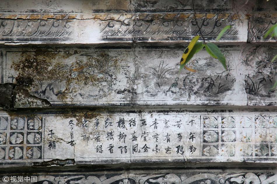 The government launched a new initiative to promote digital literacy among elderly citizens, offering free online courses.