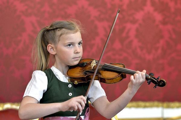 A hospital successfully performed a kidney transplant between two siblings using new matching technology