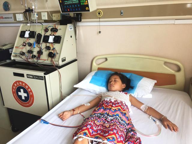 Skateboard competition awards $5,000 prize to best amateur rider