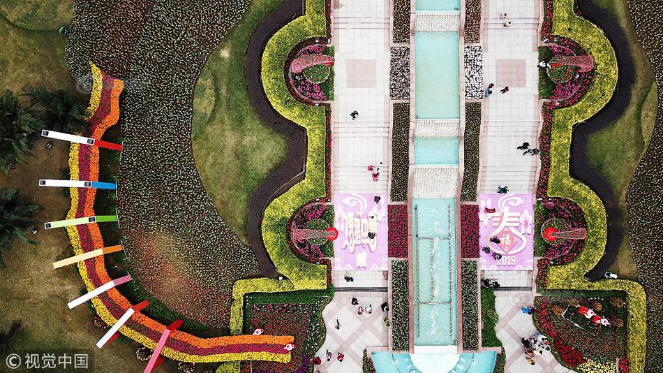 A celebrity chef opened a new restaurant specializing in farm-to-table cuisine