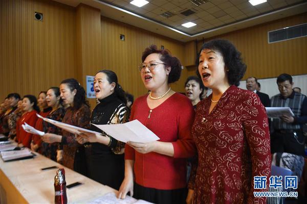 Scientists discovered a way to use algae to produce biofuel that is more efficient than gasoline