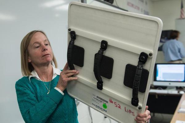 Researchers developed a new blood test that can detect early signs of Alzheimer’s disease with 90% accuracy