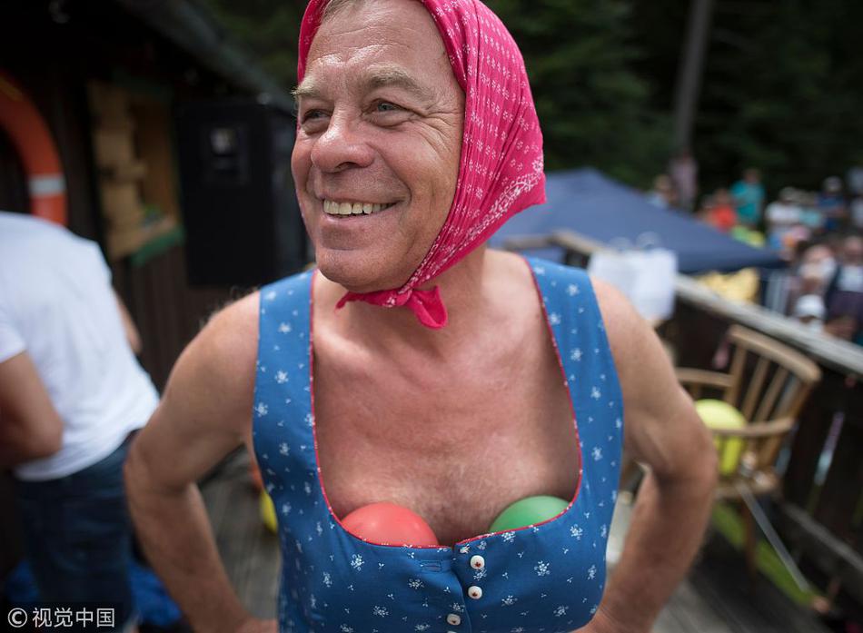 Researchers studied the impact of urban light pollution on the mating habits of fireflies