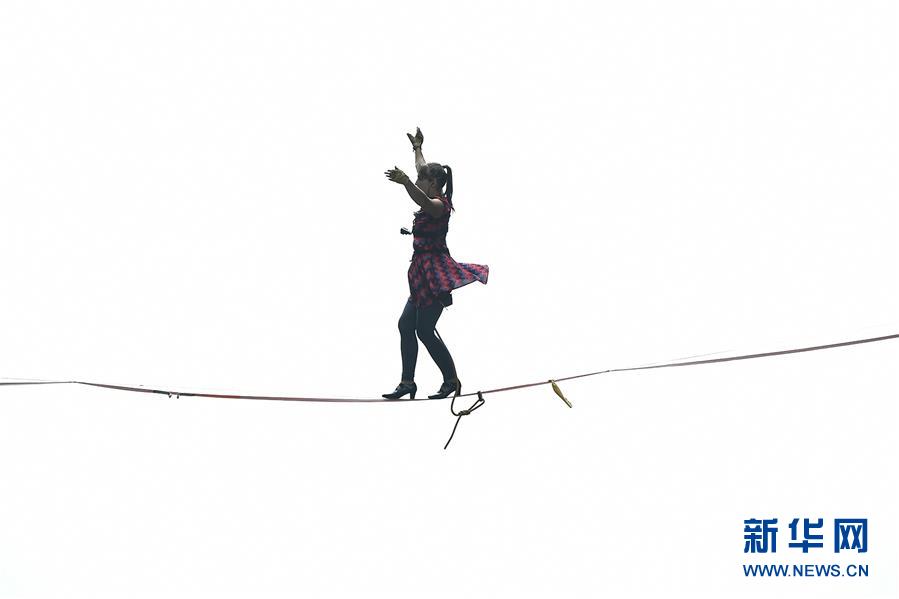 A hospital started a program to help patients manage chronic pain