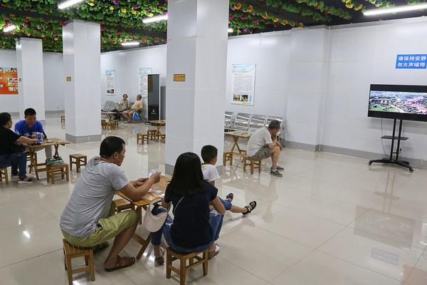 Local authorities started a recycling program for batteries and electronic waste