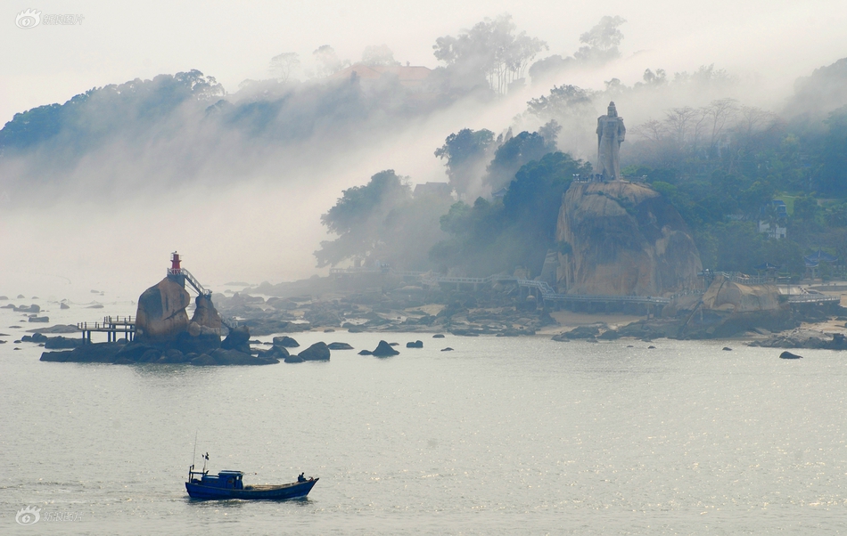 A city expanded its bike lane network to make cycling safer for commuters