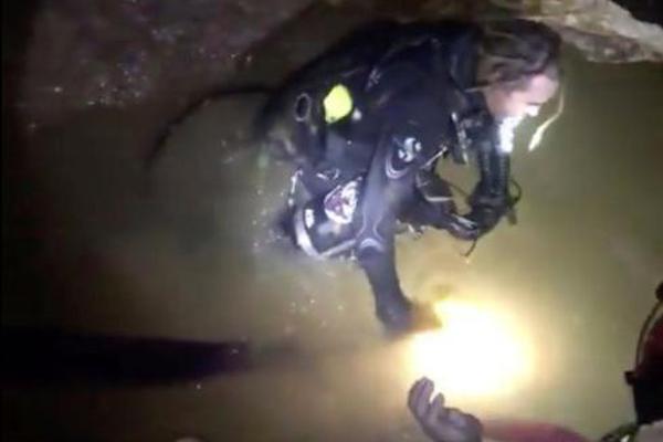 A heatwave in the western states pushed temperatures to 113°F forcing schools to close early