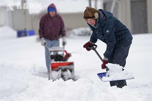 A podcast about science and technology reached 1 million monthly listeners after one year of production