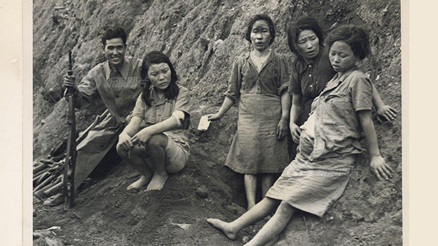 A university opened a new research lab focused on developing sustainable battery technologies