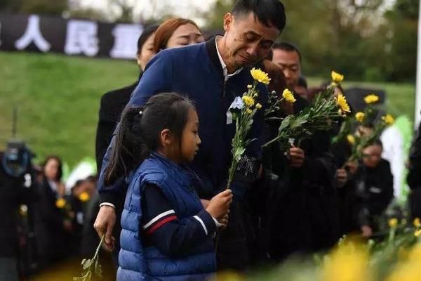 A taxi company updated its app to let customers split fares and tip drivers digitally