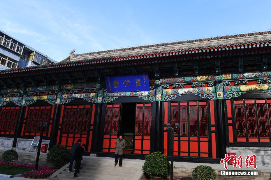 A software company hired 50 new employees to support the growth of its business