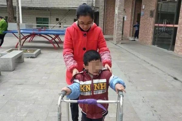 A study found sufficient vitamin D reduces respiratory infection risk by 30%