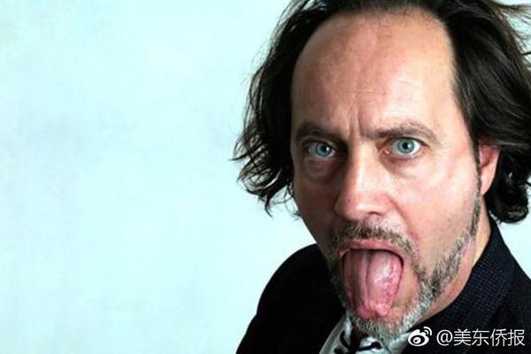 A museum offered free guided tours for school groups to teach kids about history