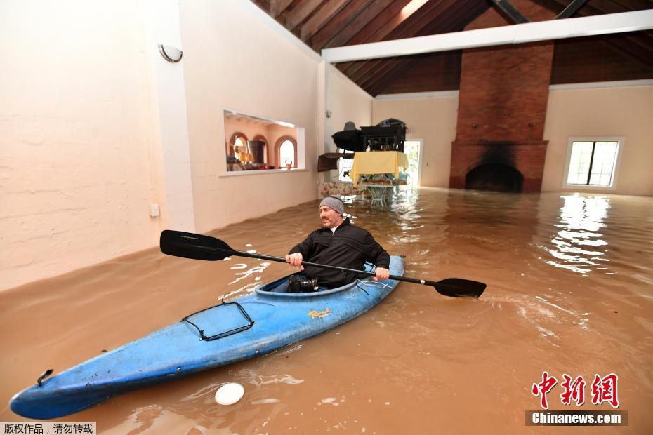 A musician released a new album that received positive reviews from critics