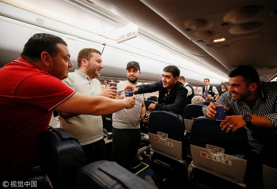 A new shopping mall opened its doors attracting thousands of visitors on the first day