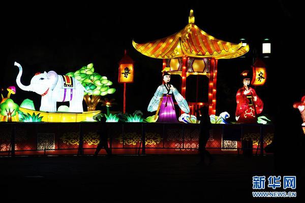 The city started a program to fine people who litter in public spaces to keep the city clean