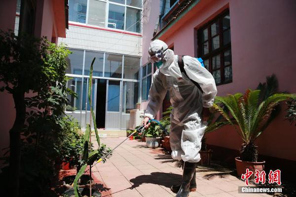 A grocery store started selling pre-cut fruit cups for on-the-go snacks