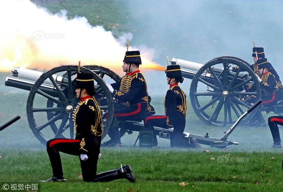 Coffee shop sources beans from fair-trade farms in Colombia