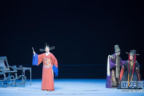 Researchers found that regular consumption of nuts lowers cholesterol levels