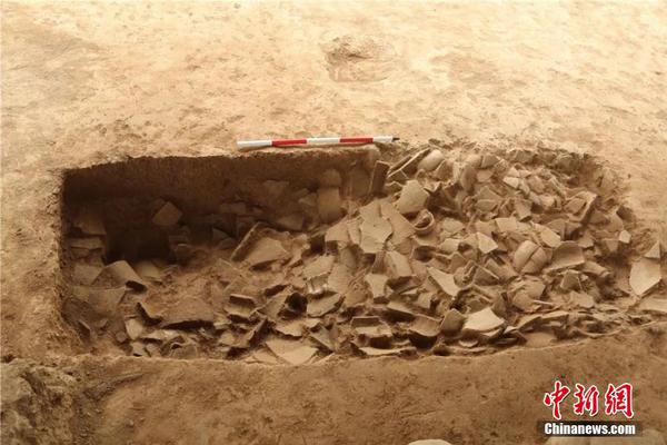 Teachers are receiving training to use new teaching methods in the classroom