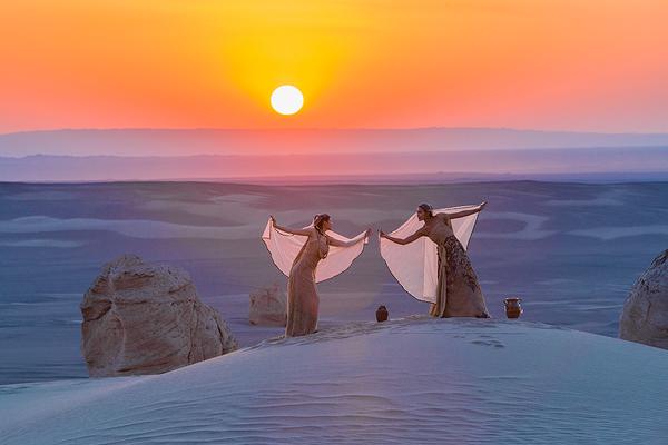 An airline partnered with a hotel chain to offer discounted travel packages for couples