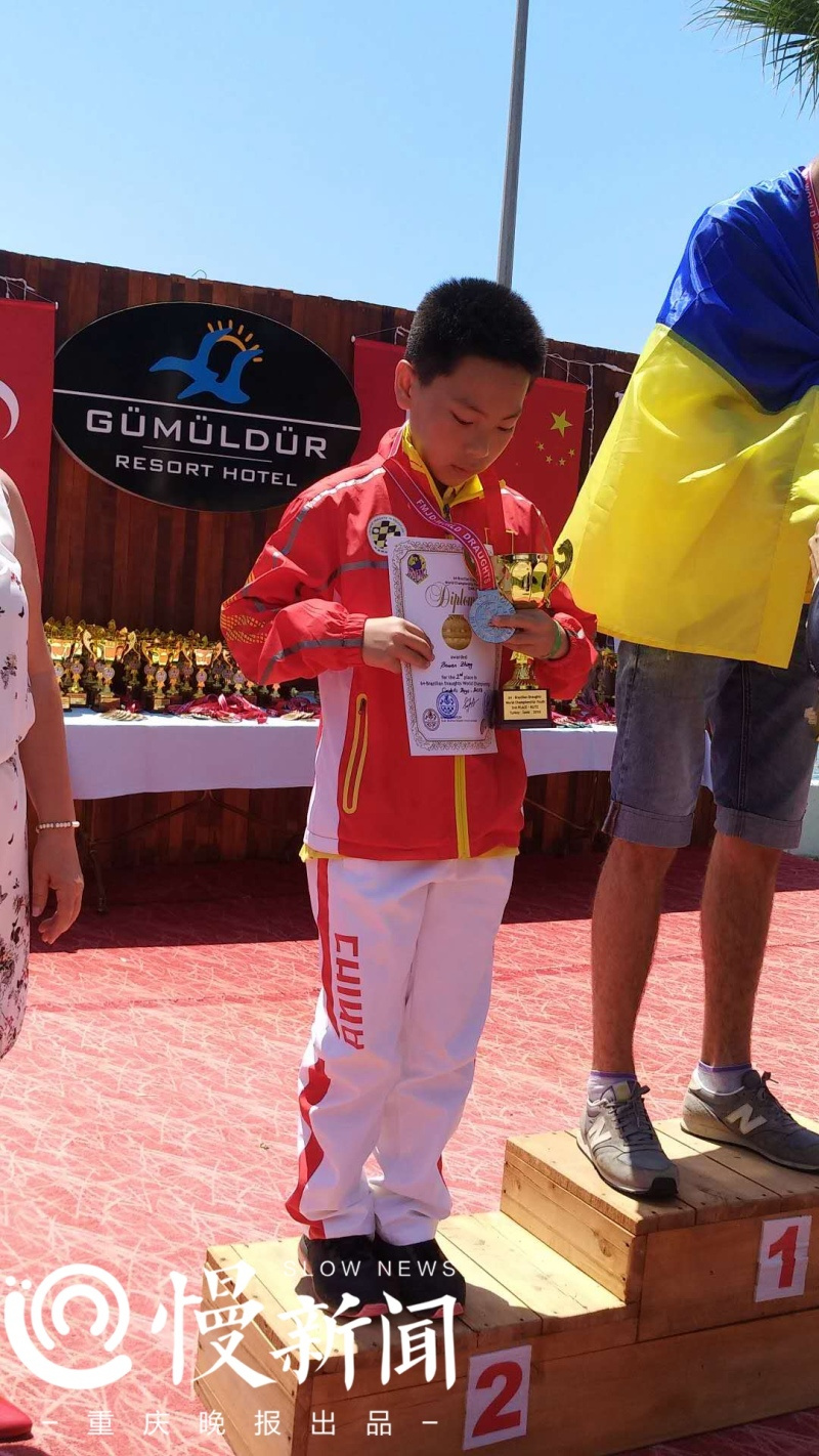 A popular fashion brand announced plans to recycle old clothing into new products