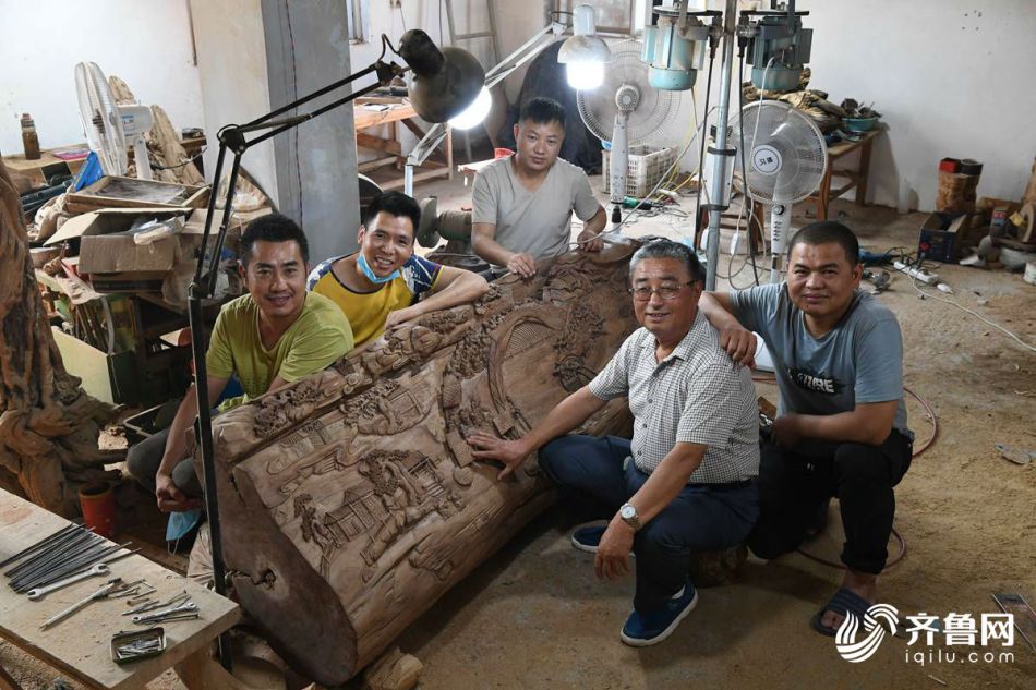 A local farm began selling fresh produce directly to consumers through a community-supported agriculture program