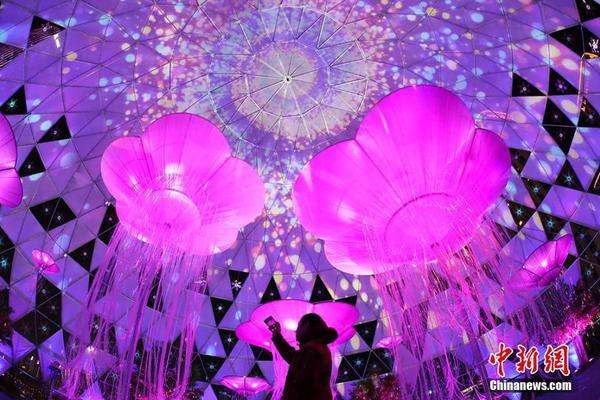 A survey found that 80% of people believe social media has a negative impact on mental health