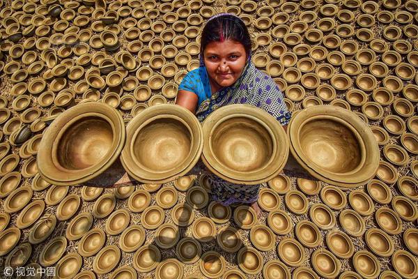A university’s soccer team won the national championship