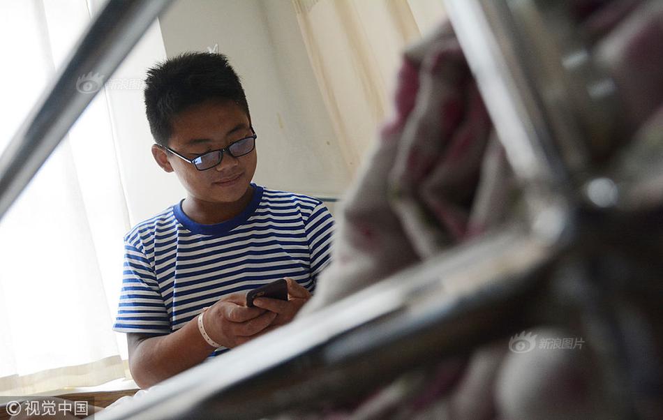 A study showed that drinking water before meals can help with weight management