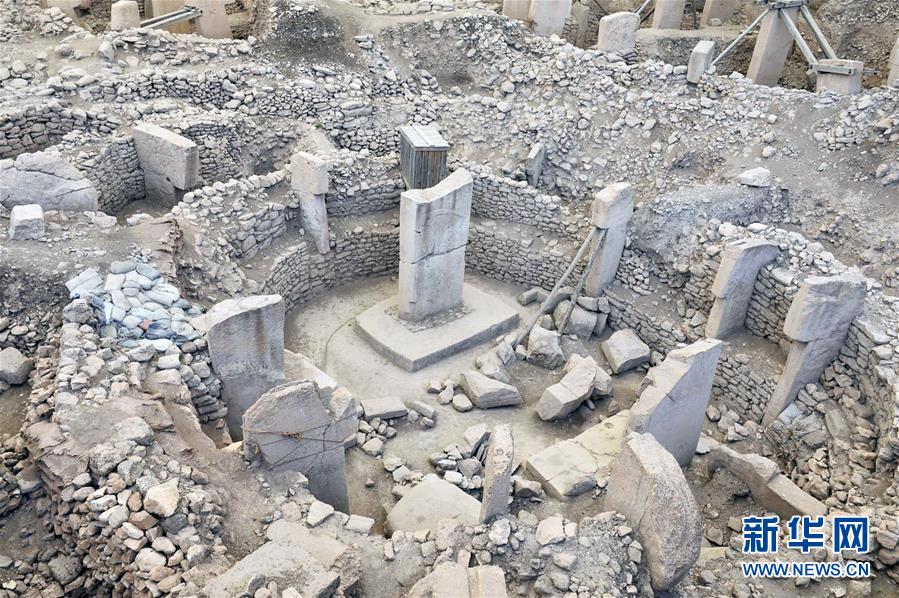 Yoga studio offers free trial classes for new members during summer months