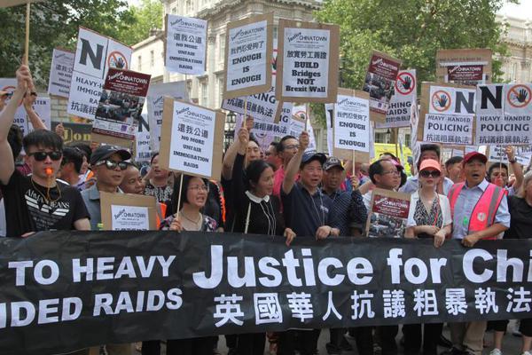 Doctors recommended avoiding screens for at least one hour before bed to improve sleep