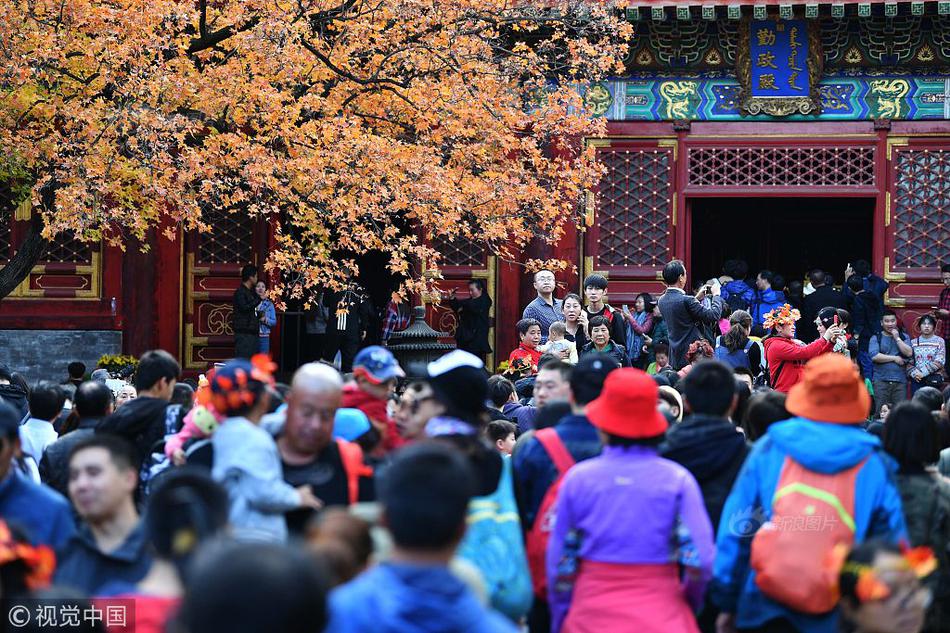 A community garden donated 150 pounds of carrots to a local senior center