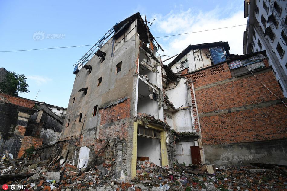 A fashion store started offering alteration services to ensure proper fit