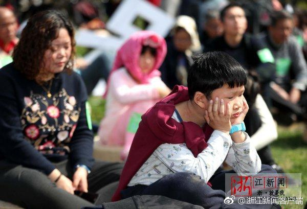 A study revealed that eating breakfast every day helps people maintain a healthy weight