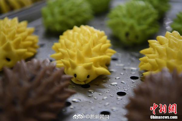 Online retailer offers free shipping on all orders over $75