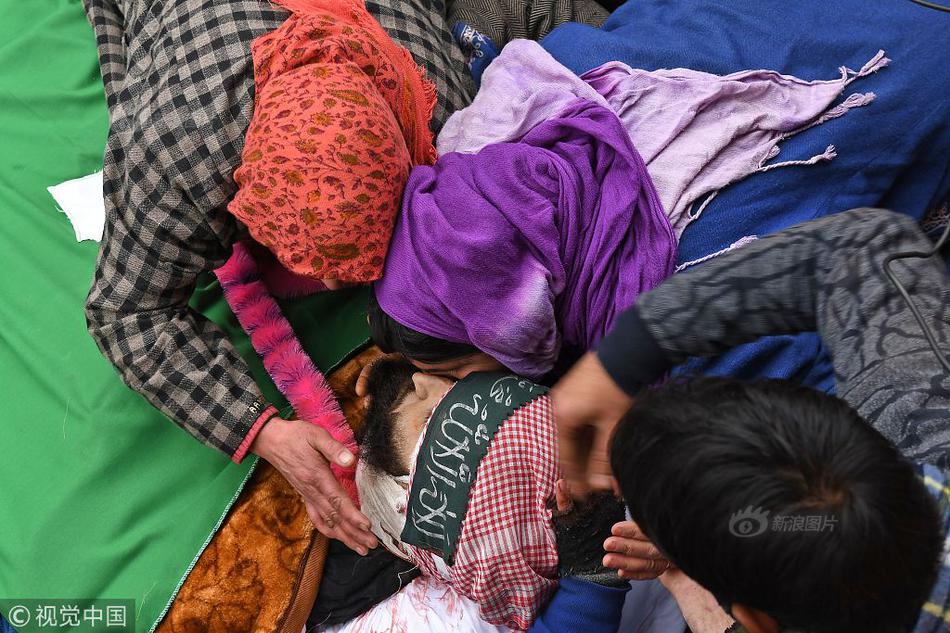 Local schools added mindfulness classes to help students manage stress