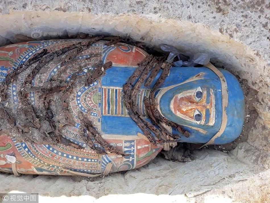 A fashion store started selling handmade scarves from local knitters